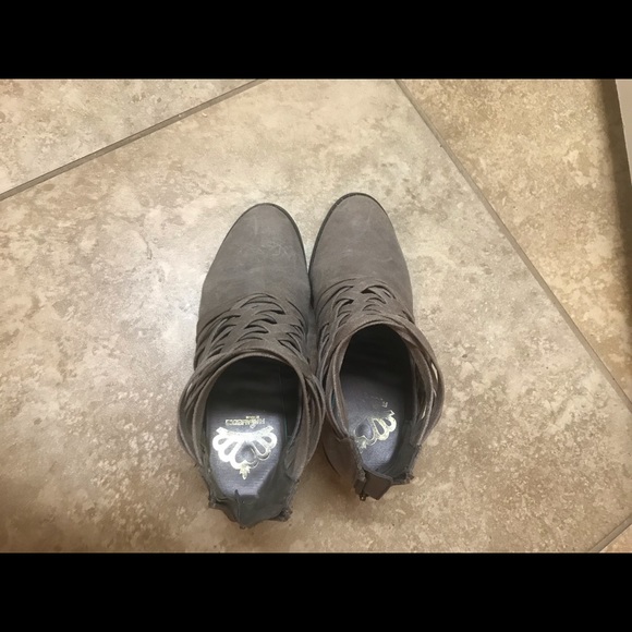 Khaki booties - Picture 3 of 4